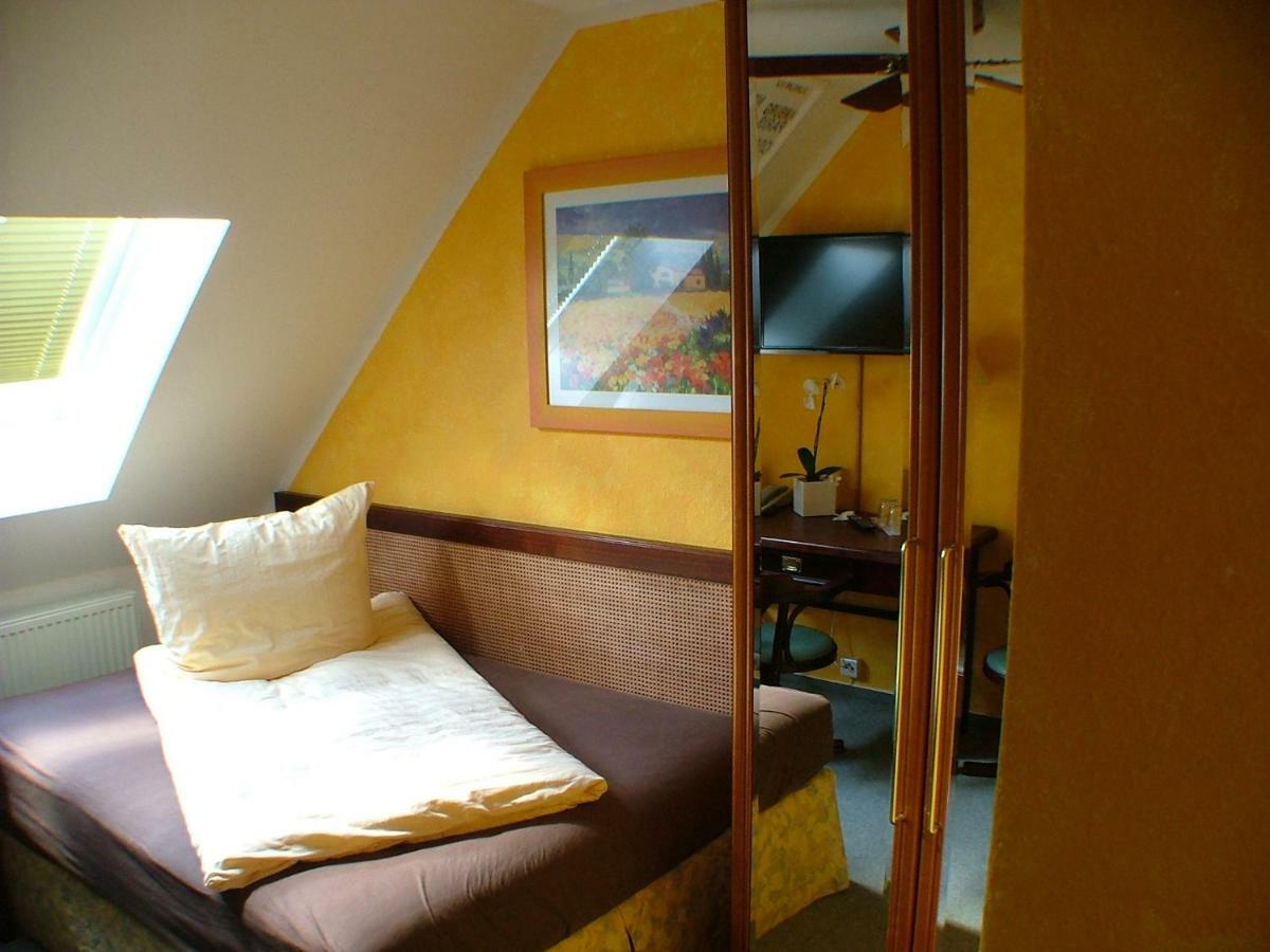 Hotel Garni Pension Zur Lutherstadt Lutherstadt Eisleben Kültér fotó